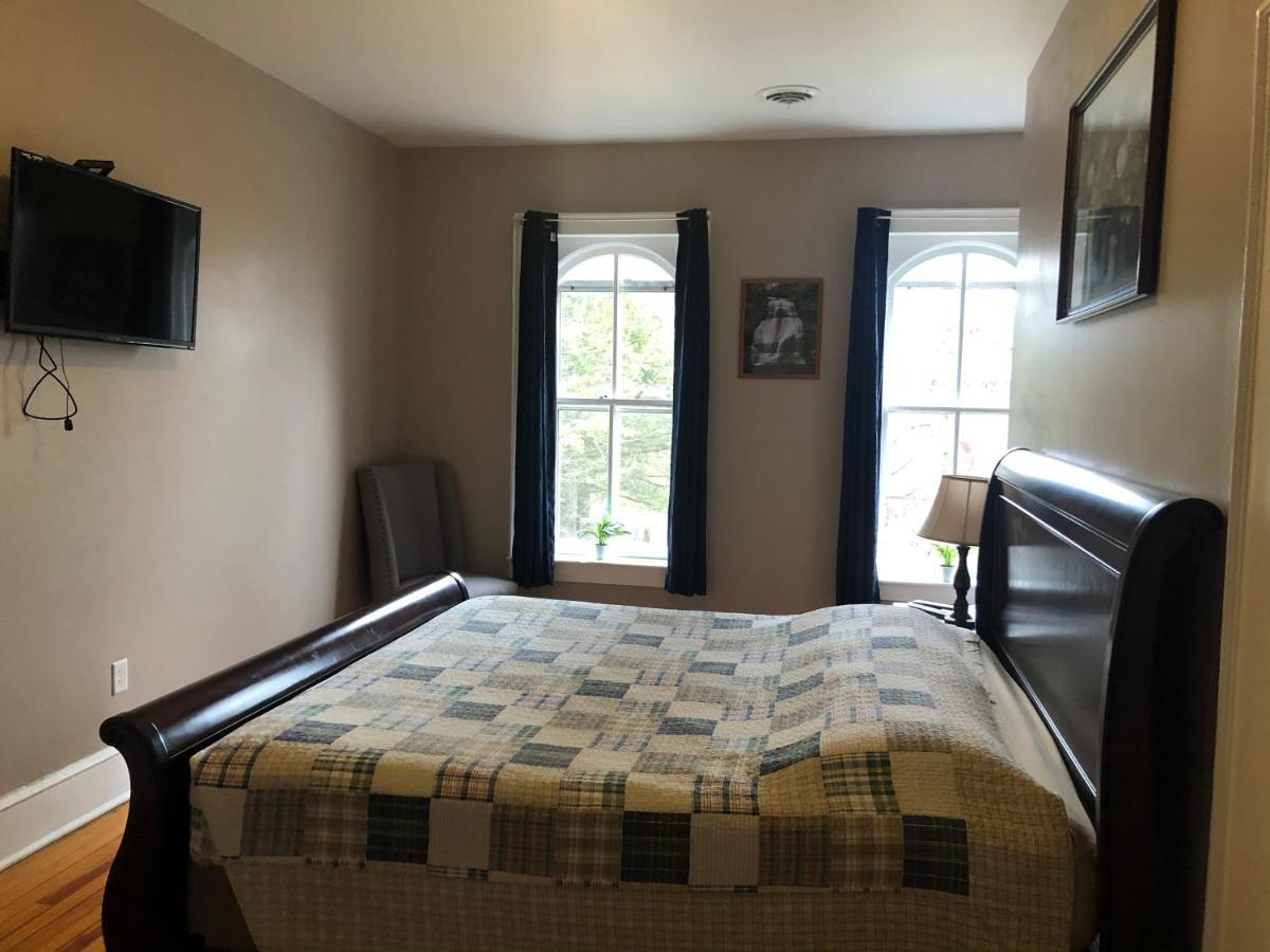Cook Mansion Bed & Breakfast Montour Falls Ngoại thất bức ảnh