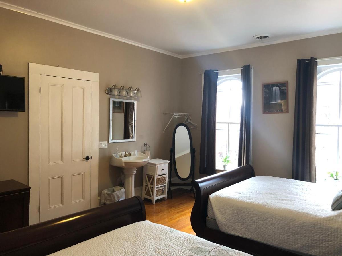 Cook Mansion Bed & Breakfast Montour Falls Ngoại thất bức ảnh